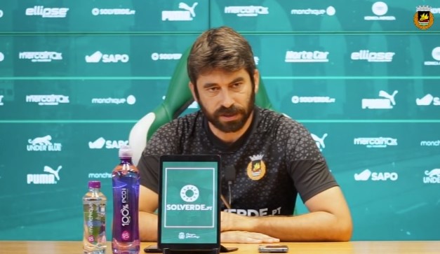 Luís Freire compreende insatisfação, mas pede “carinho” para com a equipa