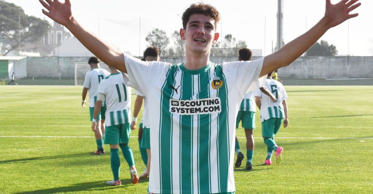 Promessa do Rio Ave na convocatória do selecionador nacional
