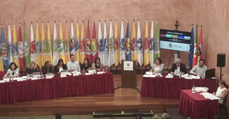 Assembleia Municipal aprova propostas sobre obras em escolas