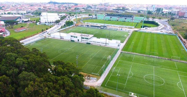 Rio Ave tem formação masculina ‘5 estrelas’. No feminino e no futsal, ainda não