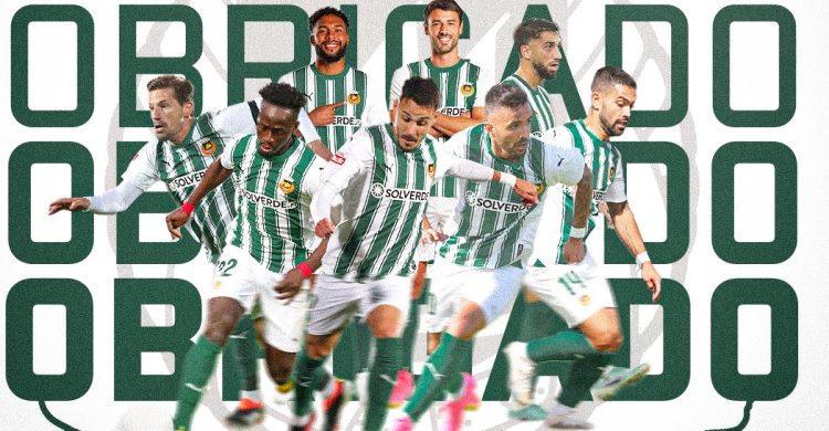 Rio Ave anuncia oito saídas de uma assentada