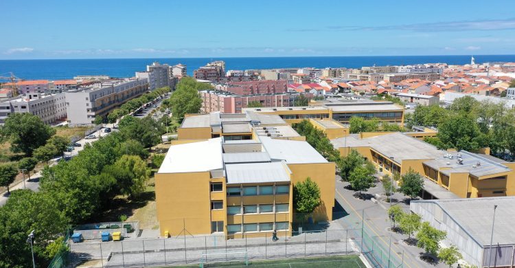 Vila do Conde: andou na Secundária José Régio? A escola pede-lhe isto…