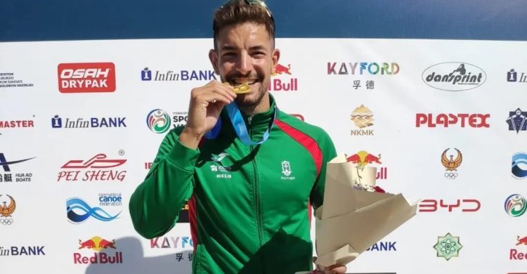 Vilacondense Messias Baptista ganha Medalha de Prata na Taça do Mundo