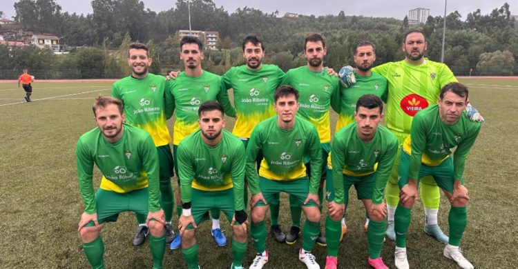 Vilacondenses goleiam poveiros e ganham Supertaça