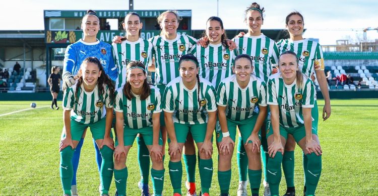 Mulheres do Rio Ave mais perto da subida