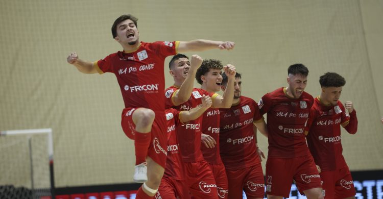 Caxinas termina o campeonato aplicando uma “manita”