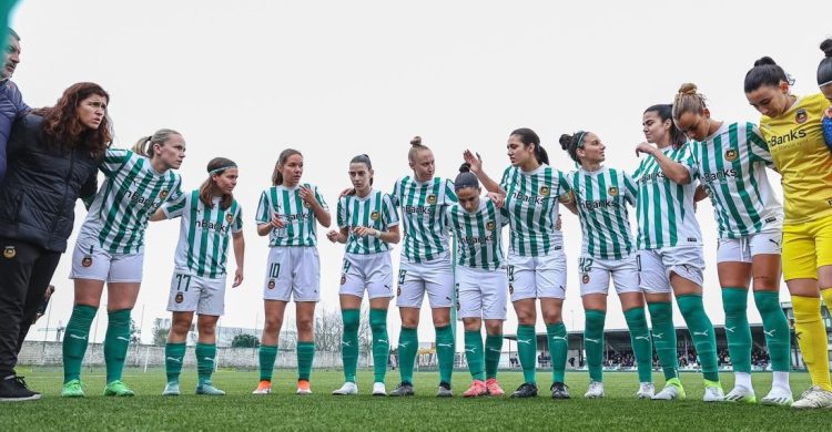 Rio Ave perde com o Benfica e sai do lugar de subida direta