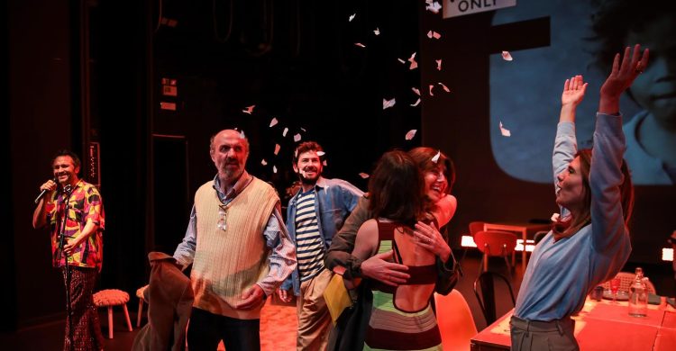 Vila do Conde: espetáculo aborda colonialismo, racismo e experiência dos ‘retornados’