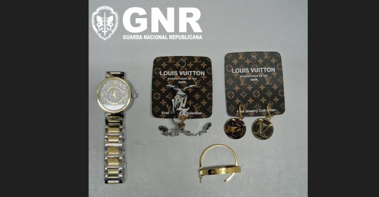 Vila do Conde: automobilista transportava falsificações (com fotos)