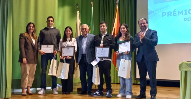 Vila do Conde: Rotary entregou “Prémio Escolar Dr. Delfim Maia”