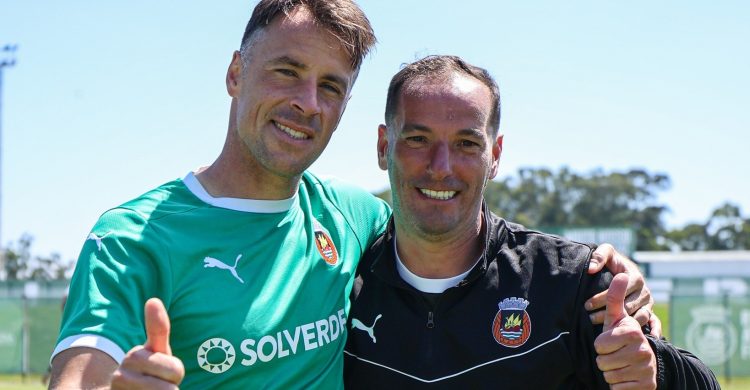 Petit vai dar titularidade a Vítor Gomes e garante: “foi dos melhores capitães que apanhei”