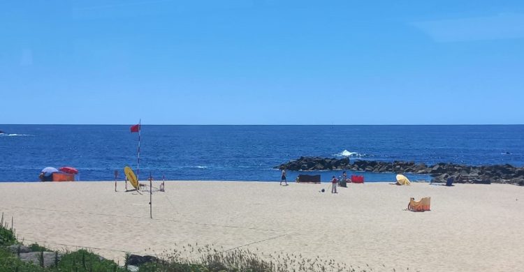 Praia em Vila do Conde tem “bandeira vermelha” há uma semana
