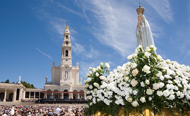 Vilacondenses entre os mais de 18 mil fiéis que vão a Fátima