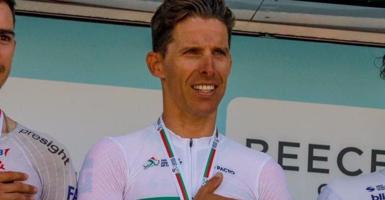 Começou em Vila do Conde e hoje anunciou a retirada do ciclismo