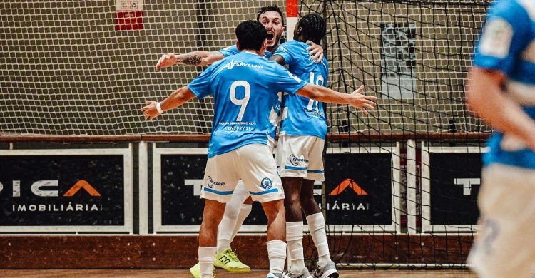 Caxinas perde e fica no Fundão da tabela