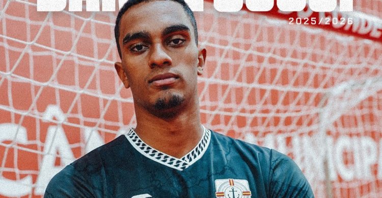 Caxinas mexe na equipa para tentar deixar lugares perigosos