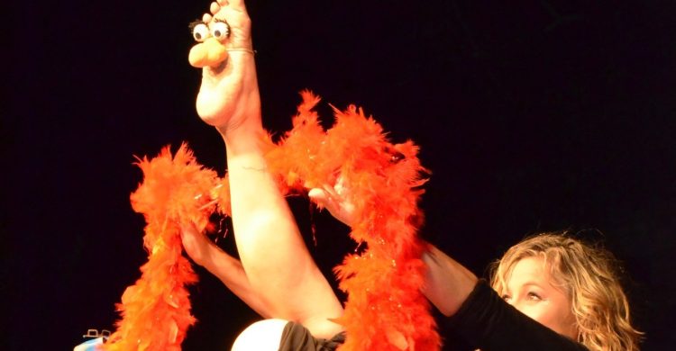 Vila do Conde: atriz italiana manipula marionetas…com os pés